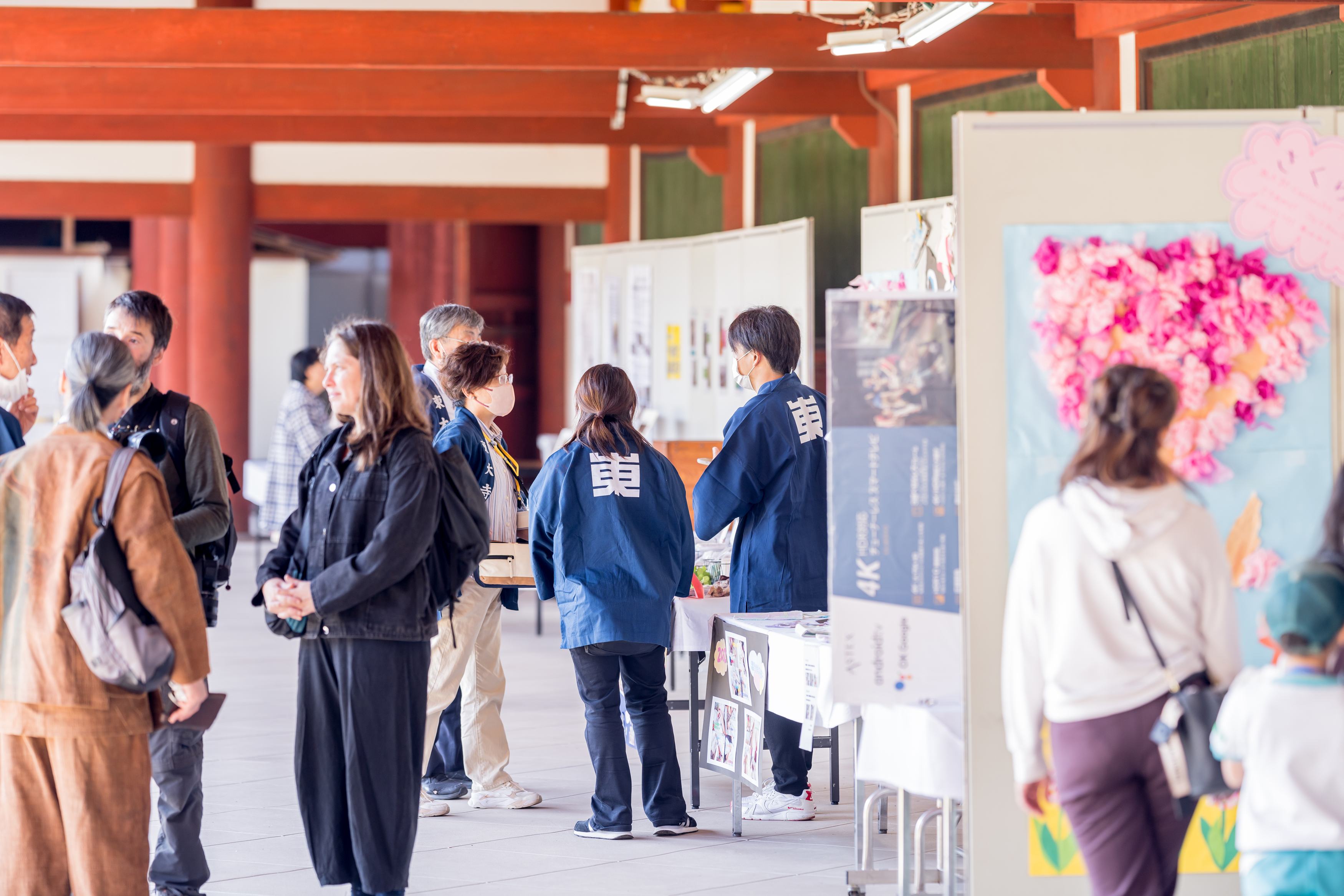 2023東大寺チャリティ展　会場様子_s